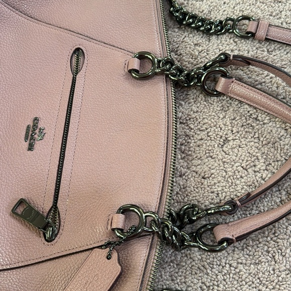 Coach Mauve Leather purse! Great color! - Picture 5 of 5